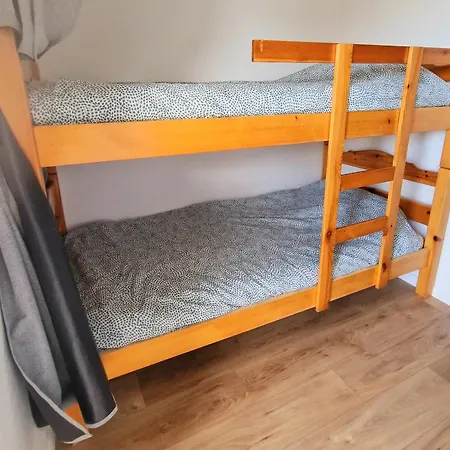 Apartment De 16-17 *