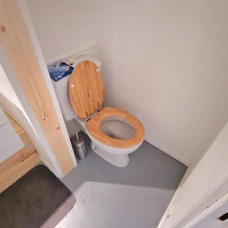 Apartment De 16-17