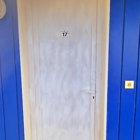 De 16-17 Apartment